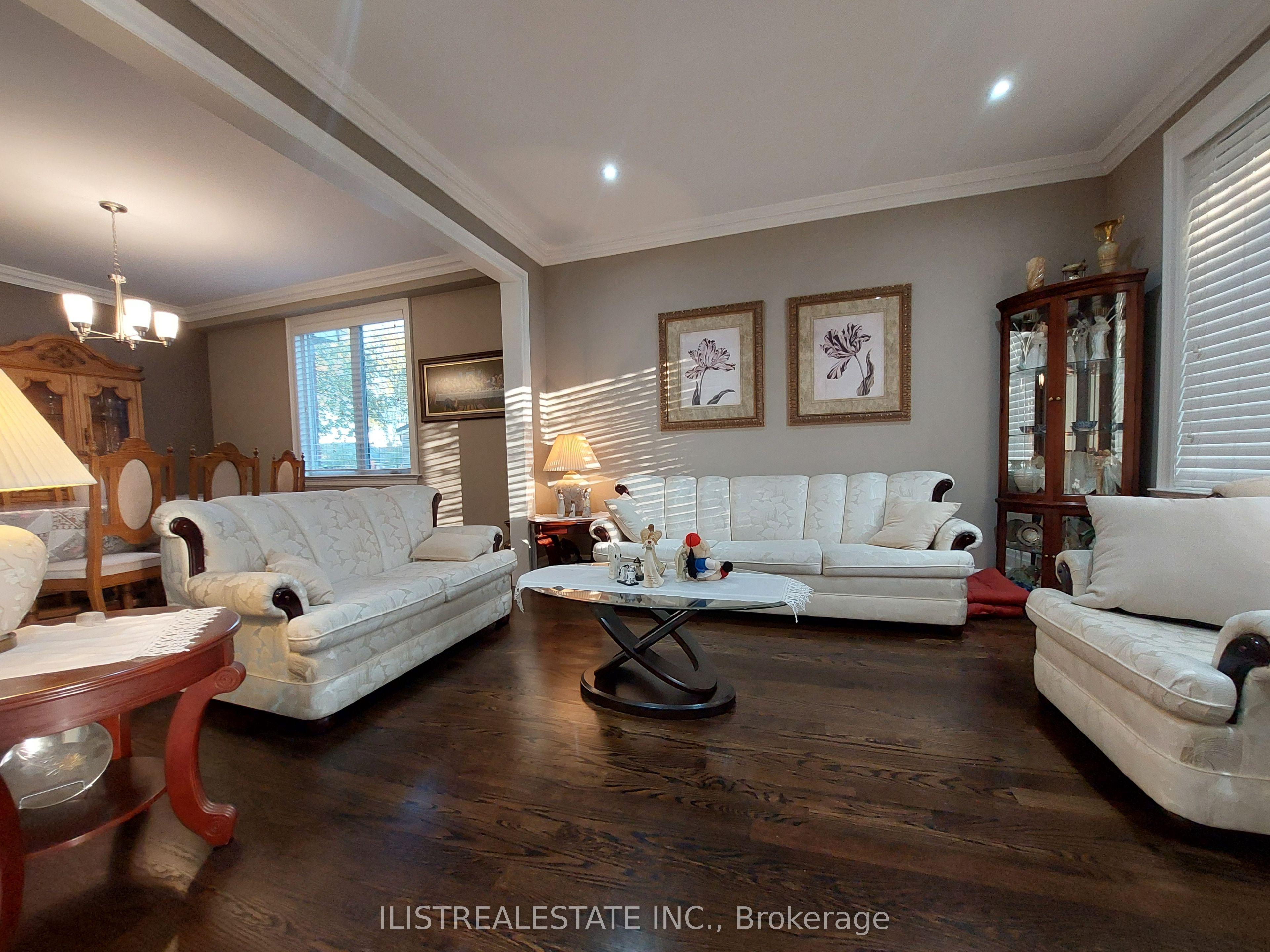 59 Princemere Crescent, Toronto, ON M1R 3X1