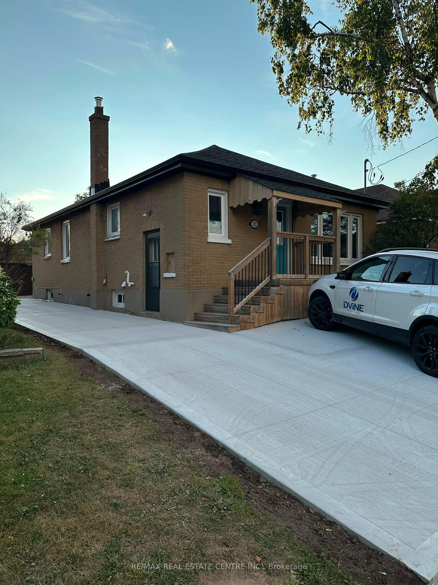 102 Wilson Road S UPPER LEVEL, Oshawa, ON L1H 6B7