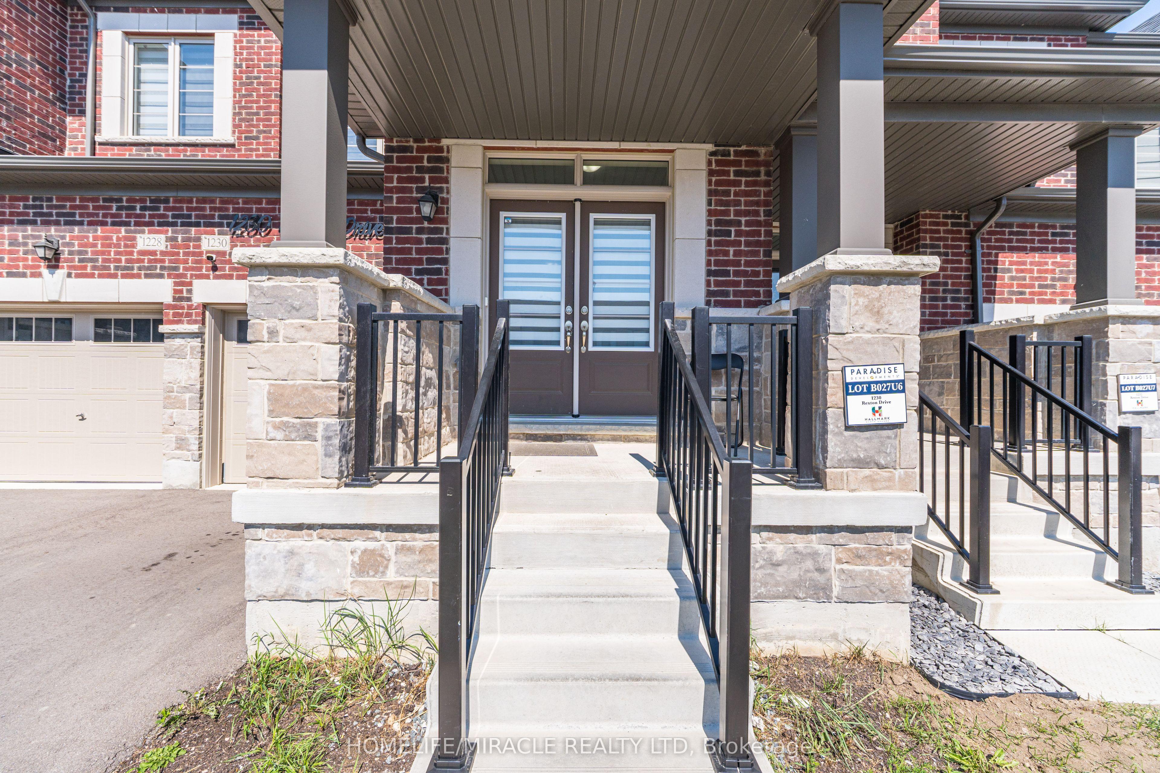 1230 Rexton Drive, Oshawa, ON L1L 0T3
