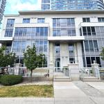 38 Lee Centre Drive TH120, Toronto, ON M1H 3J7