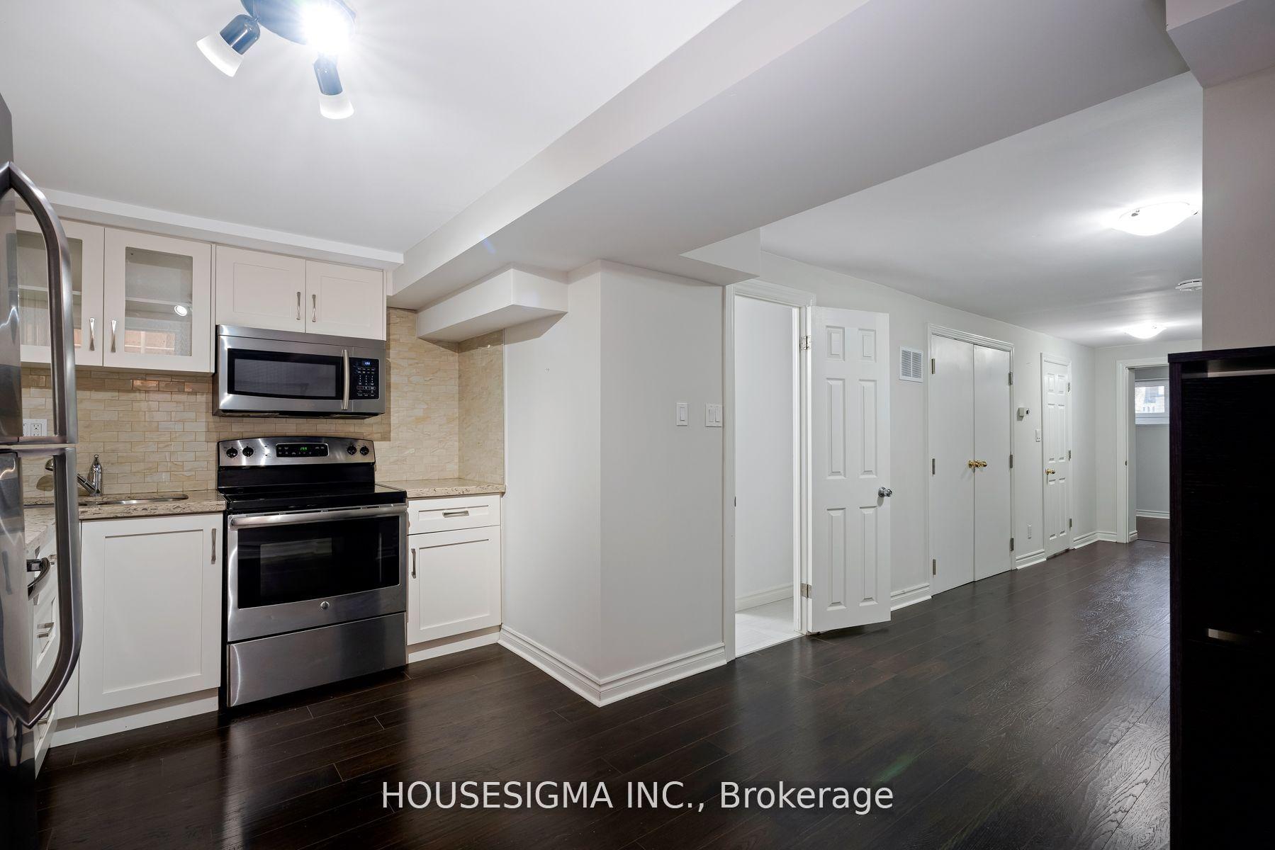 72 Redwood Avenue Lower, Toronto, ON M4L 2S6