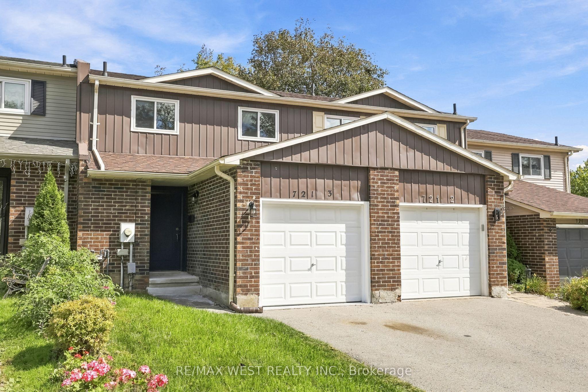 721 Cricklewood Drive 3, Oshawa, ON L1K 1R5