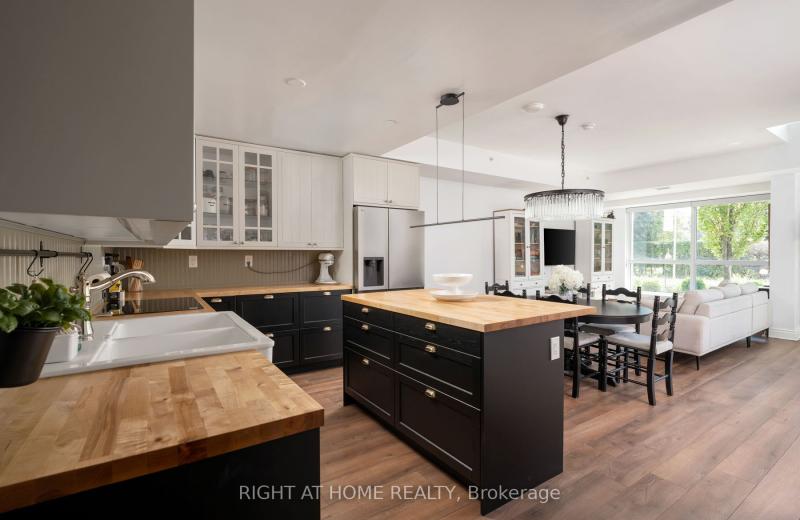 1350 Kingston Road TH10, Toronto, ON M1N 1P9