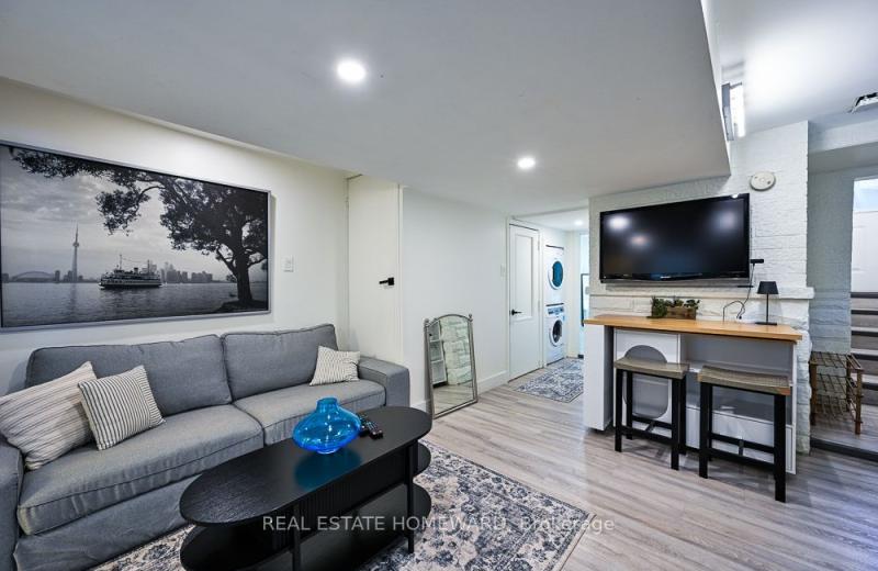 145 Boston Avenue Lower, Toronto, ON M4M 2T8