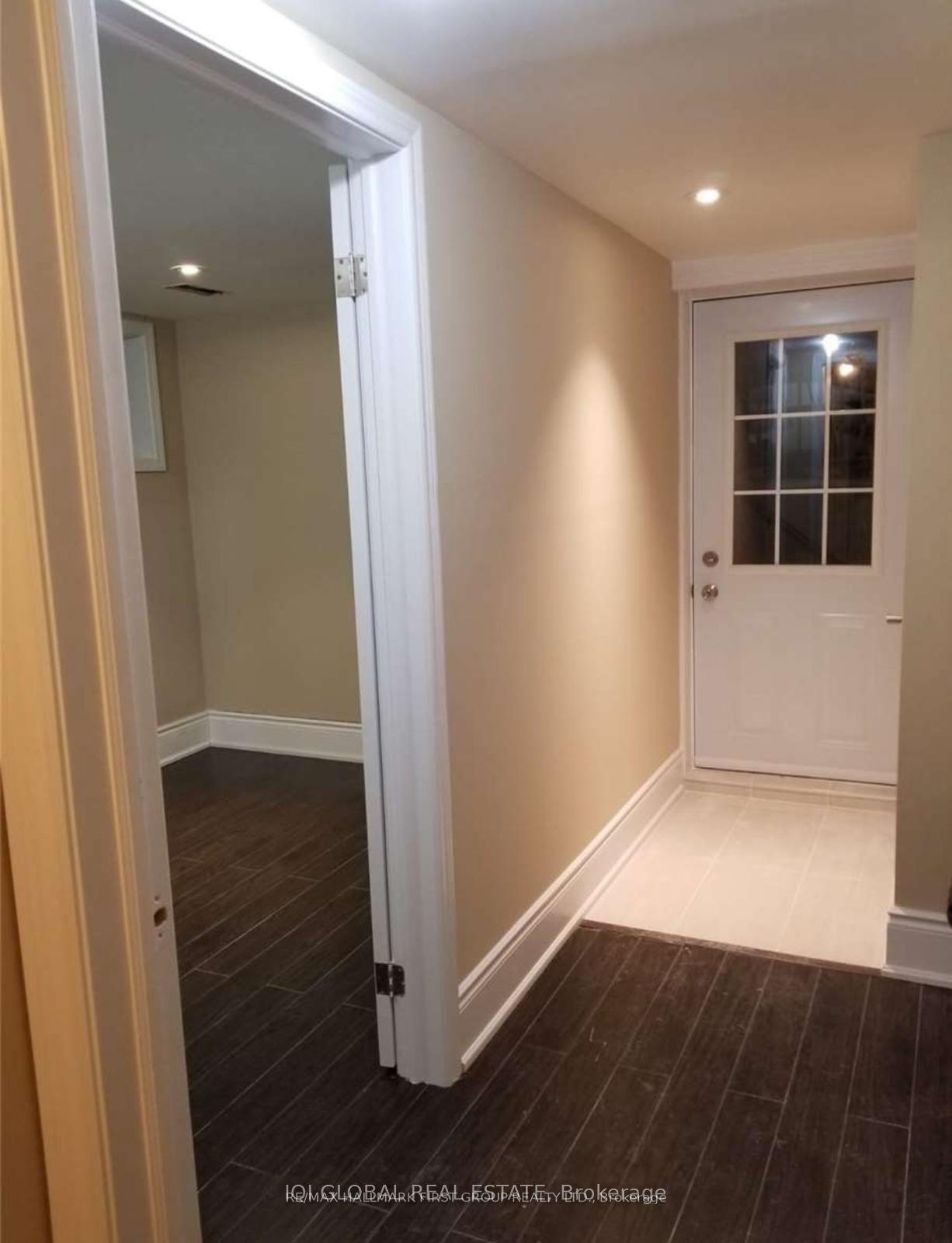54 Bethune Boulevard Lower, Toronto, ON M1M 3C1