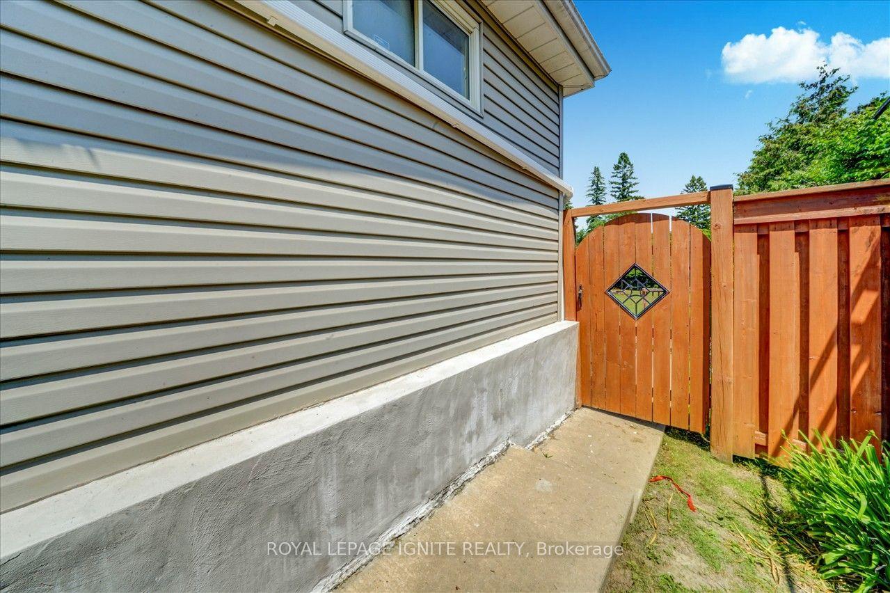 1283 Townline Road N Bsmnt, Clarington, ON L1K 3E1