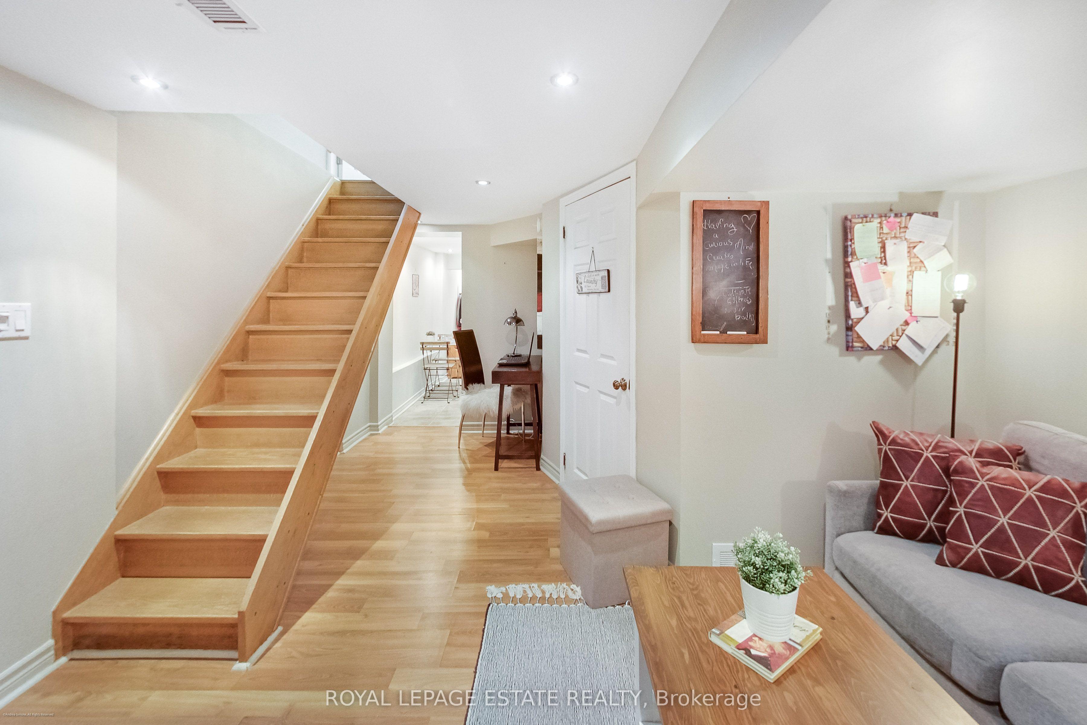 4 Linton Avenue BSMT, Toronto, ON M1N 1W6