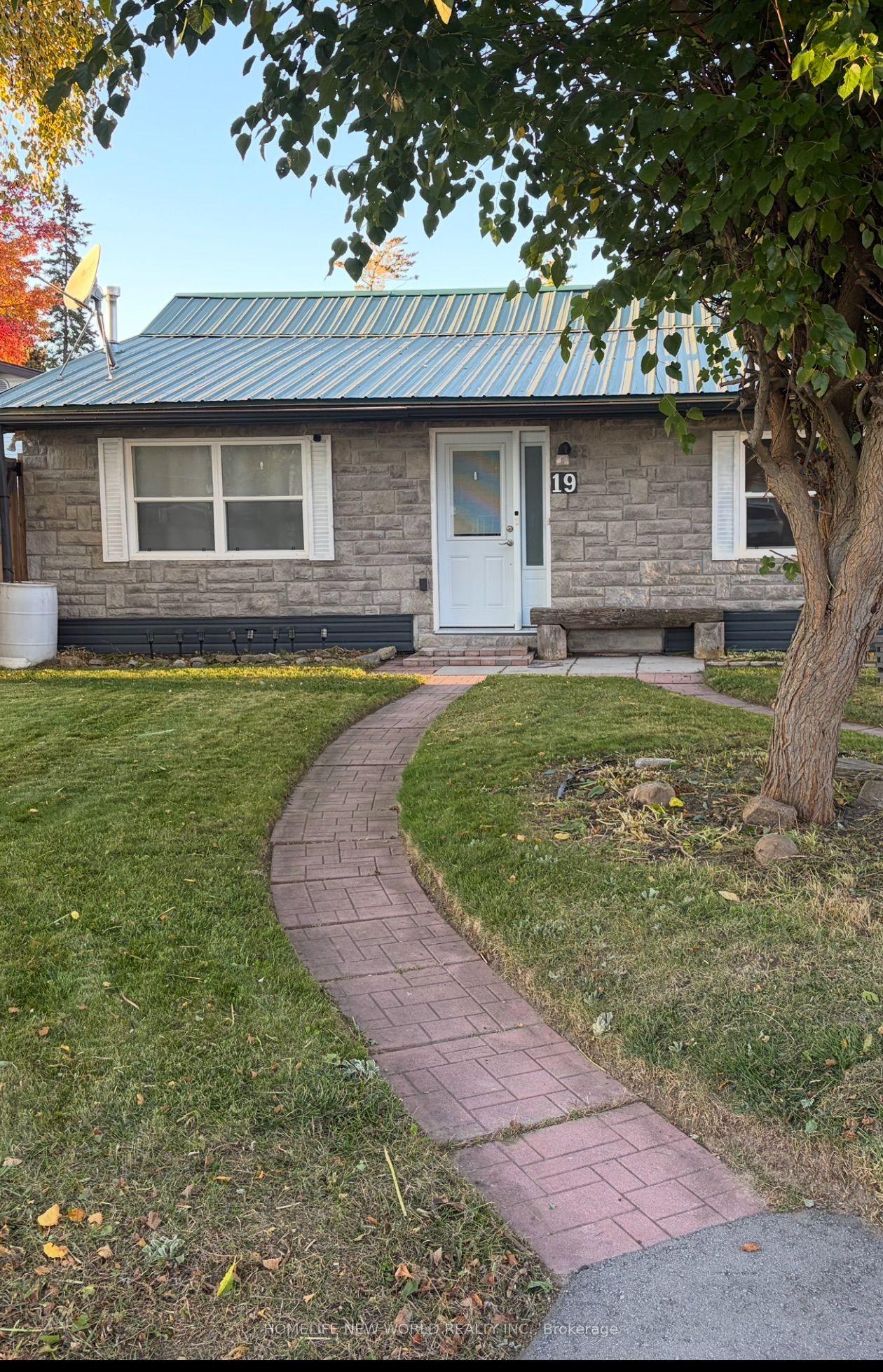 19 Cedar Grove Drive, Scugog, ON L0B 1E0