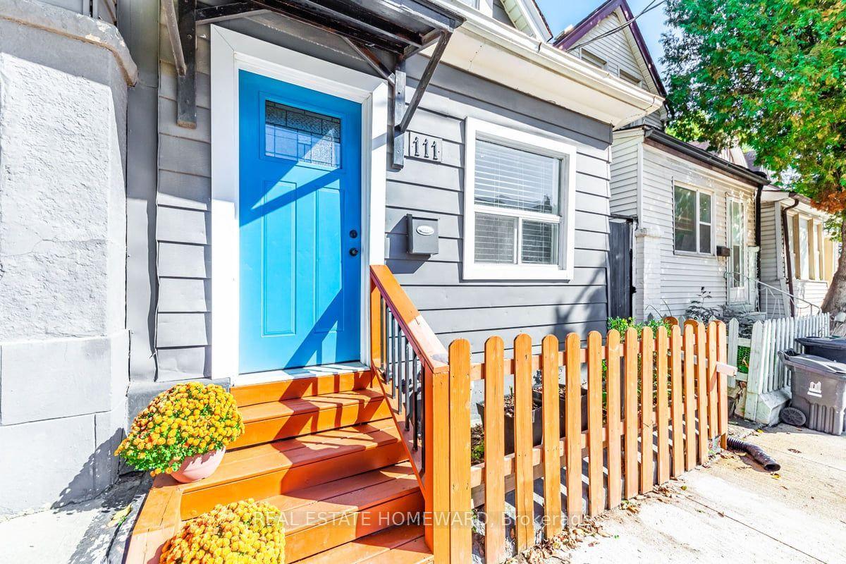 111 Jones Avenue, Toronto, ON M4M 2Z7