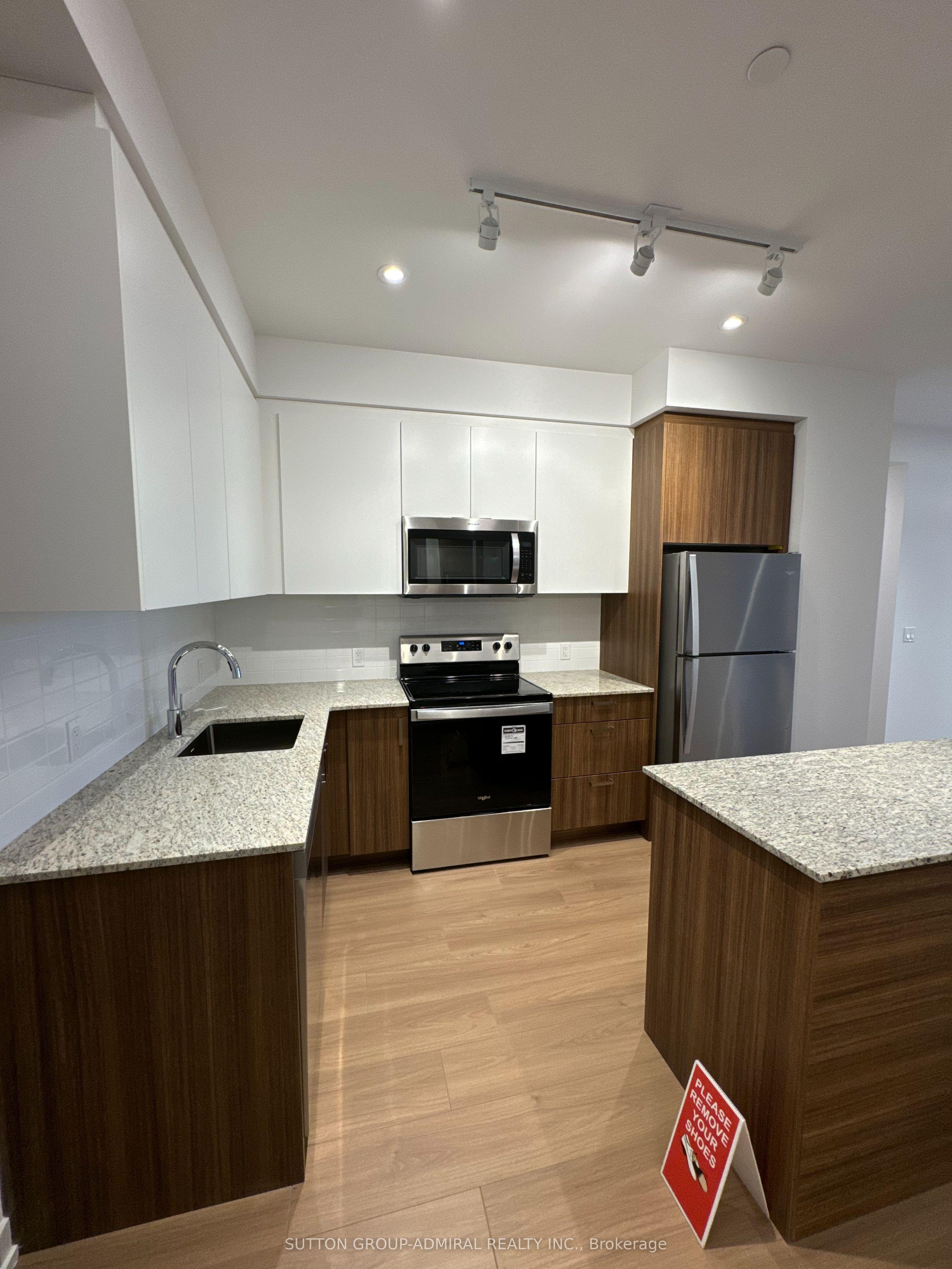 1010 Dundas Street E 514, Whitby, ON L1N 0L6