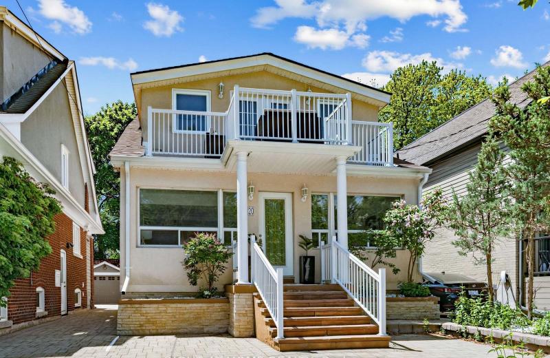 20 Kildonan Drive Lower, Toronto, ON M1N 3B5
