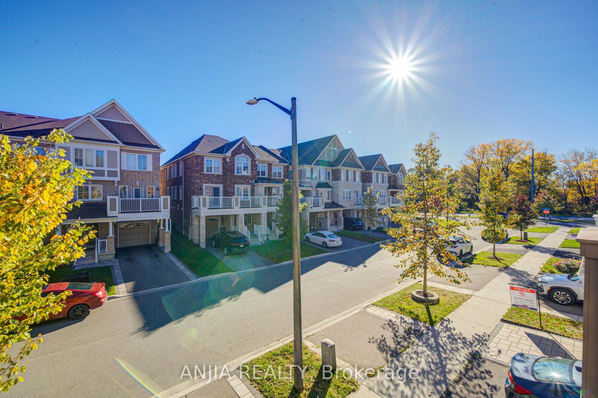 24 Goldeye Street, Whitby, ON L1P 0E5