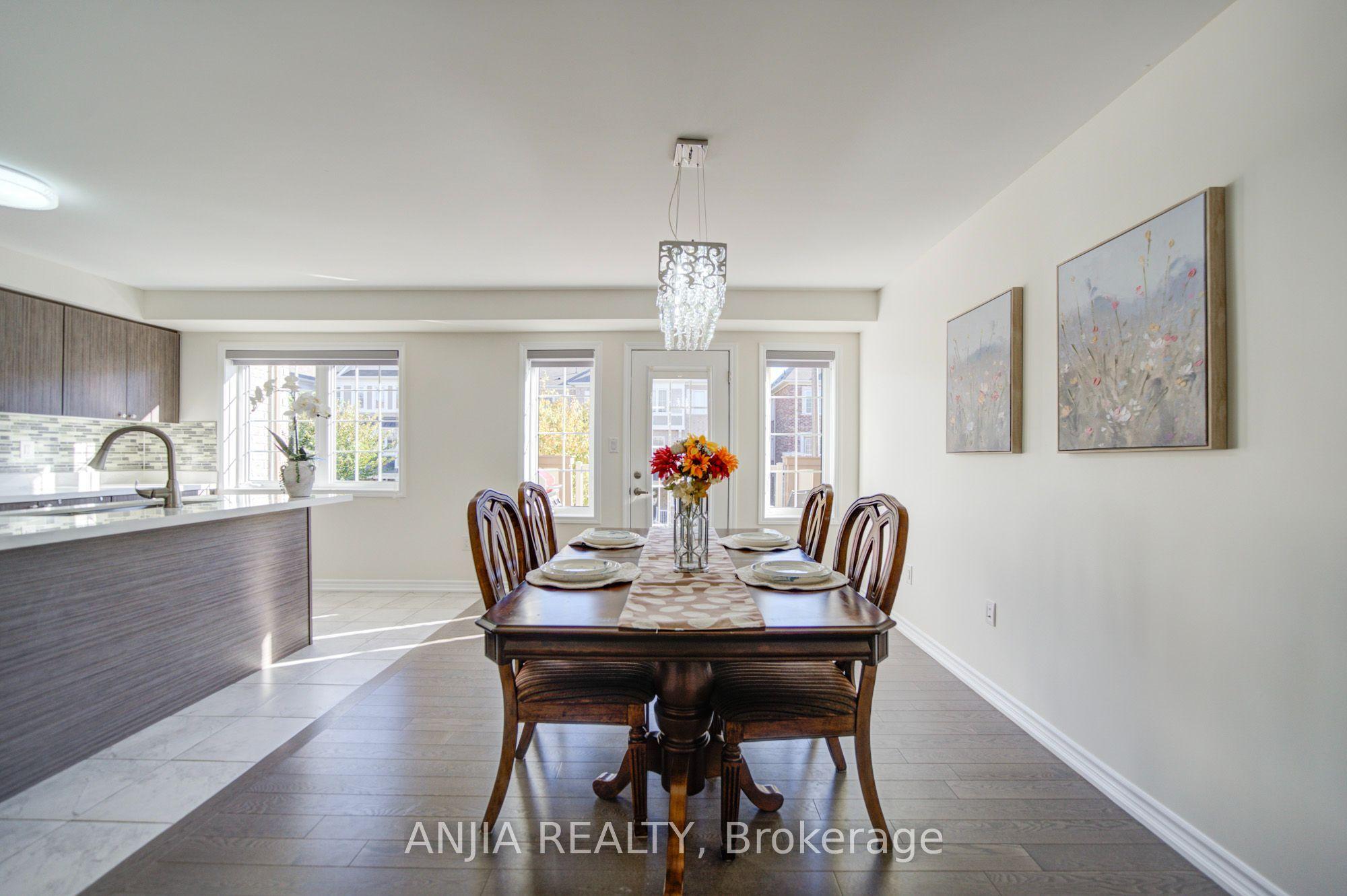24 Goldeye Street, Whitby, ON L1P 0E5