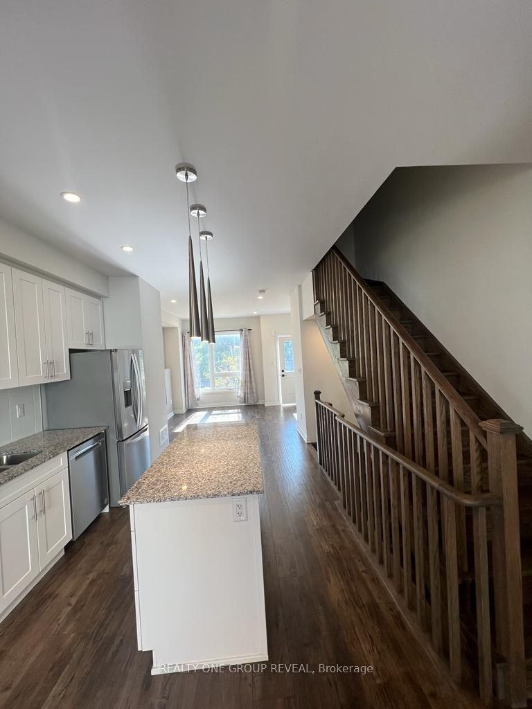 1636 Pleasure Valley Path, Oshawa, ON L1G 4X8