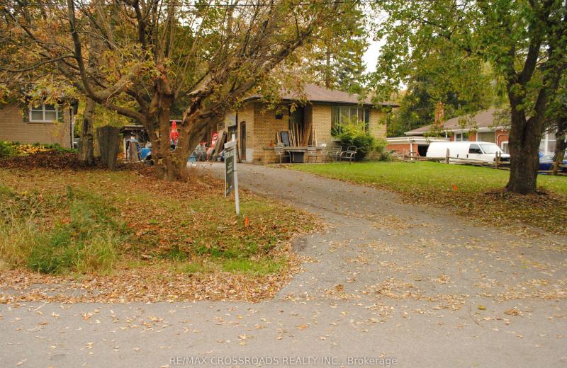 242 Island Road, Toronto, ON M1C 2R2