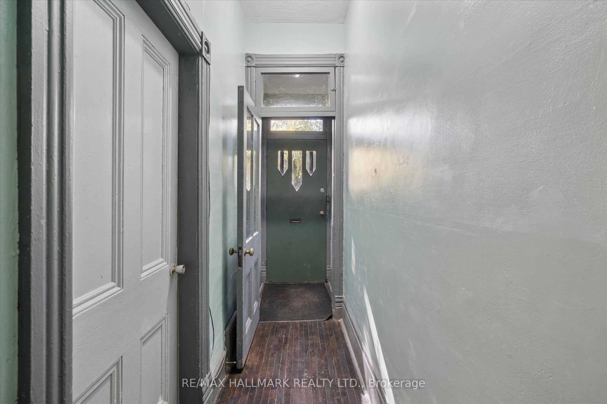 4 First Avenue, Toronto, ON M4M 1W8