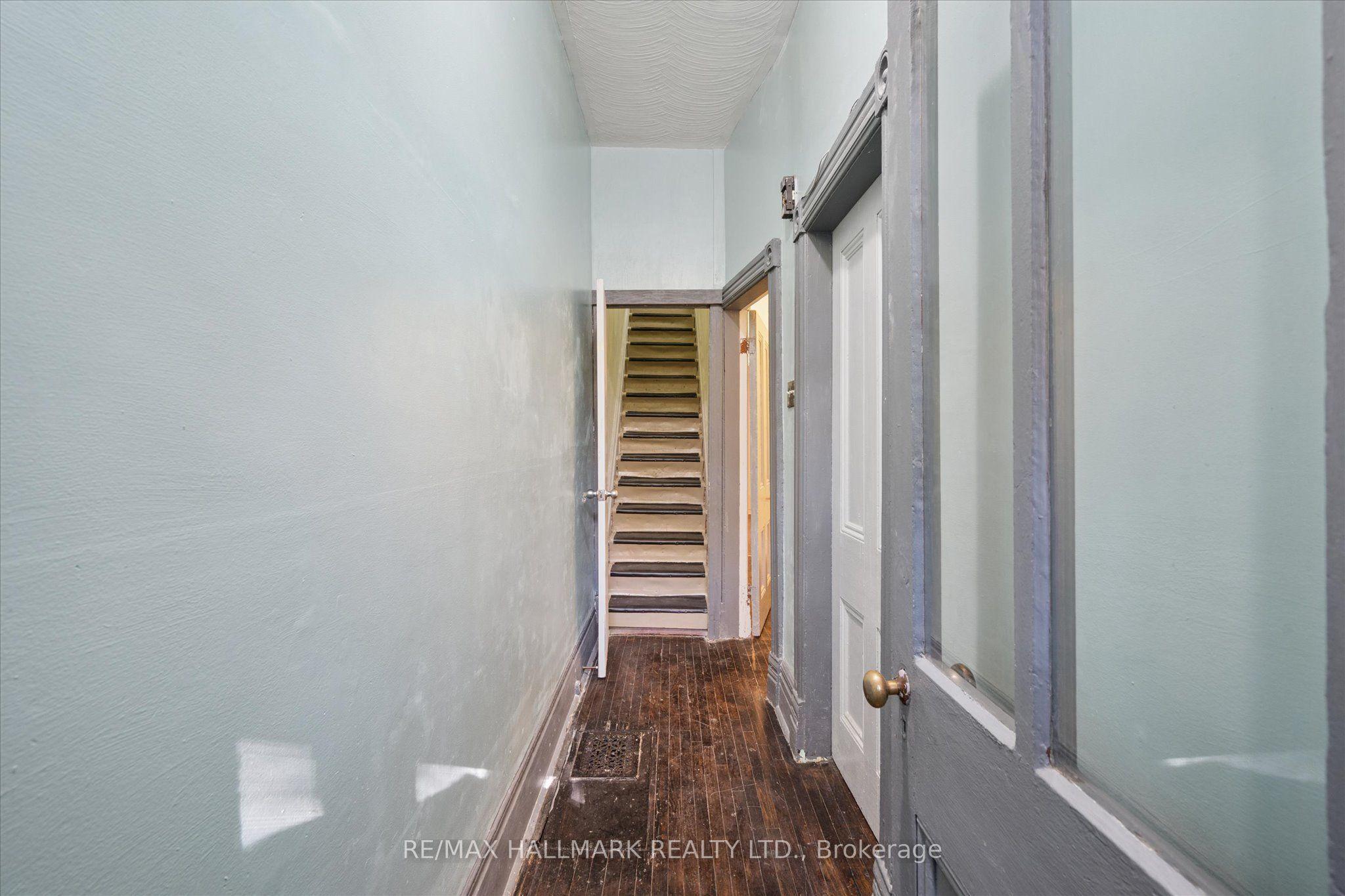 4 First Avenue, Toronto, ON M4M 1W8