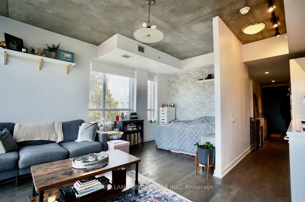 60 Haslett Avenue W 312, Toronto, ON M4L 3R2