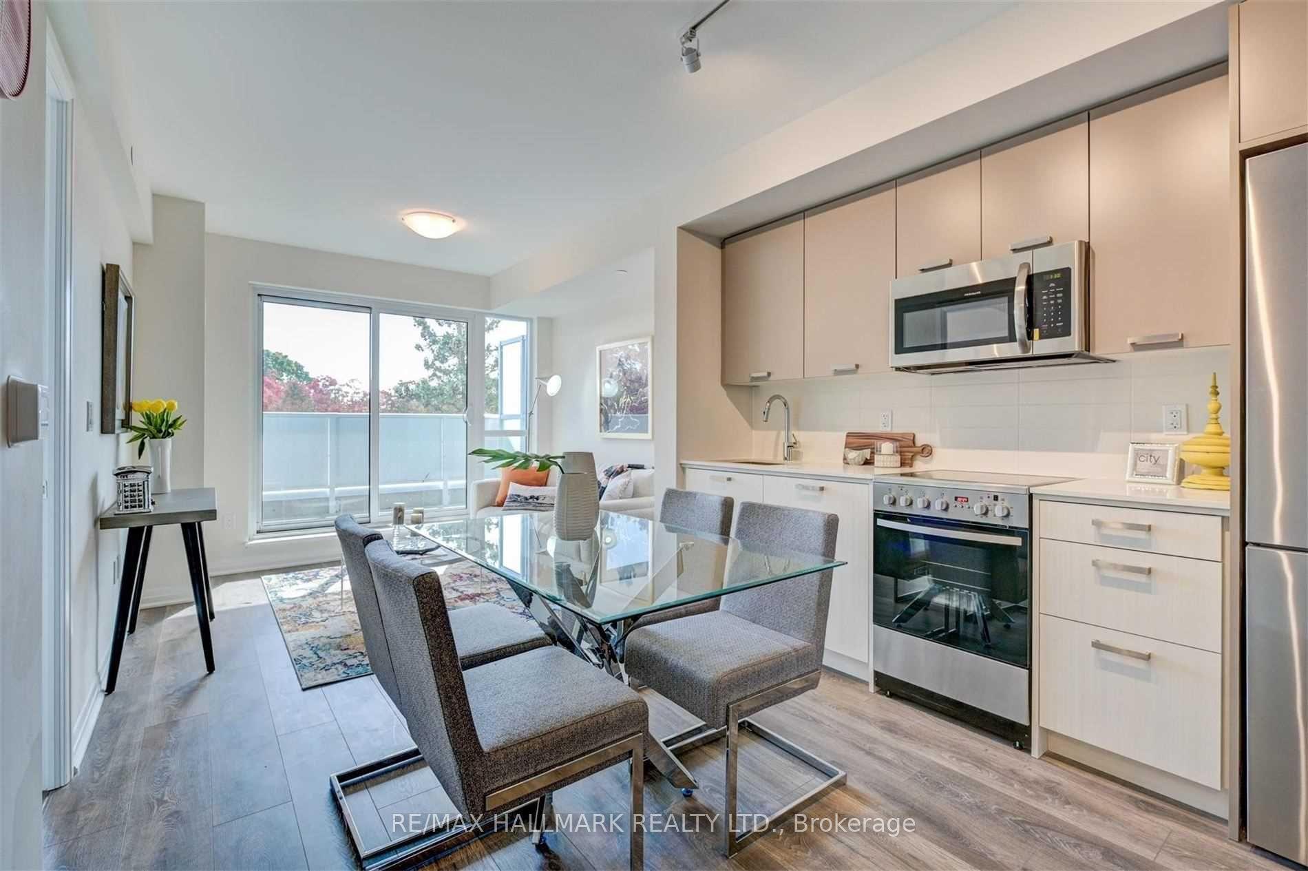 2301 Danforth Avenue 415, Toronto, ON M4C 1K5