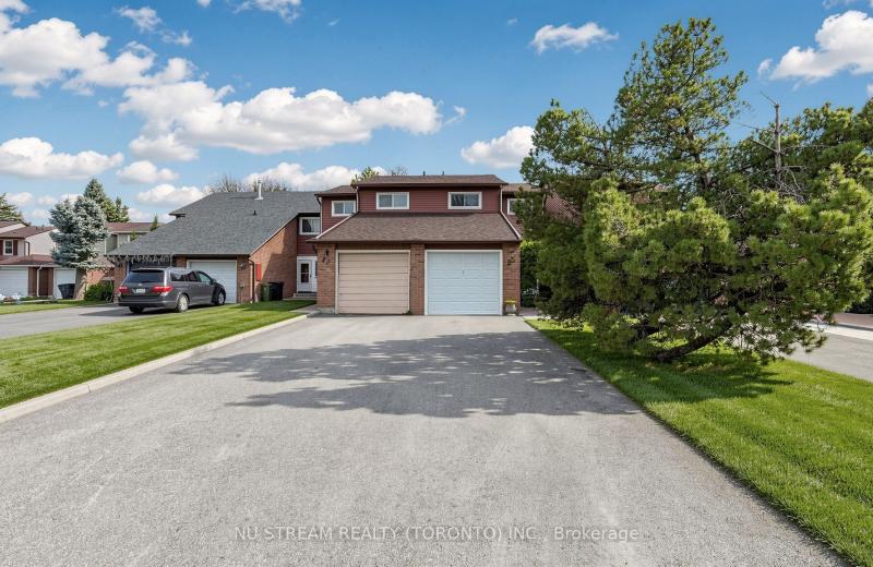25 Treetops Court, Toronto, ON M1V 2B9