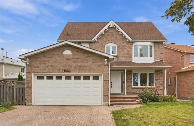 1582 Kelvinway Lane, Pickering, ON L1V 5Y2