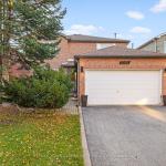 2382 Annan Woods Drive, Pickering, ON L1X 2K7