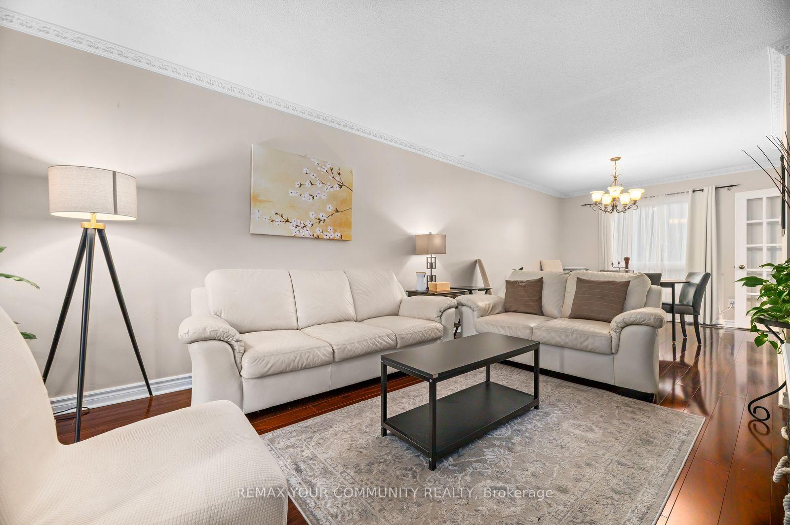 2382 Annan Woods Drive, Pickering, ON L1X 2K7