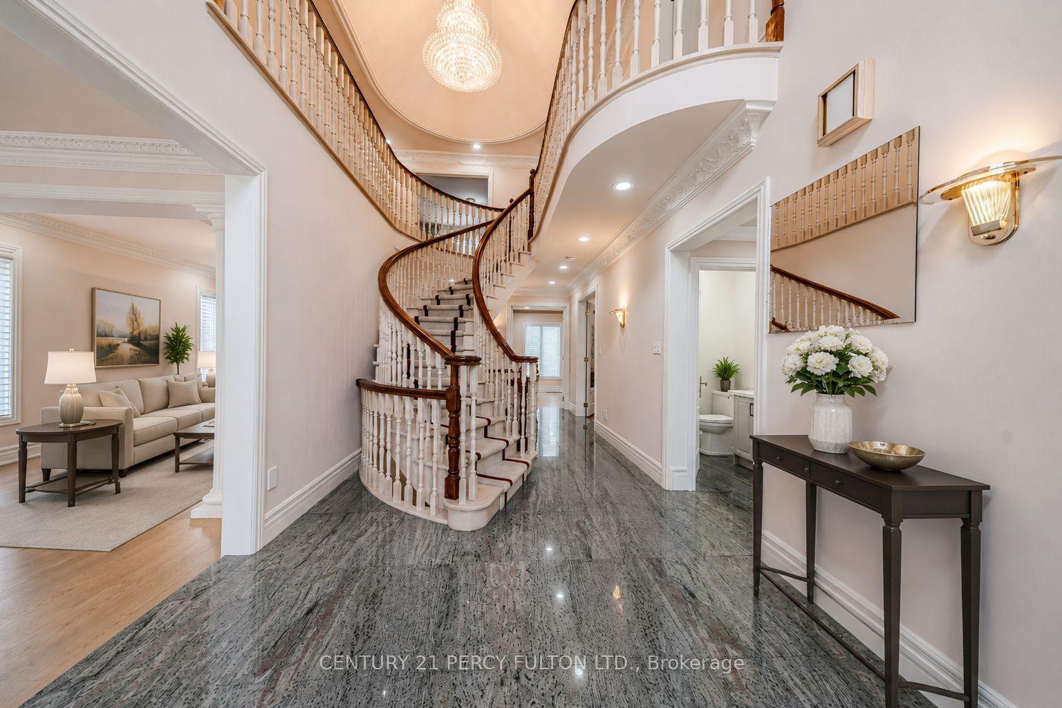 53 Linwood Avenue, Toronto, ON M1S 1H3