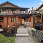 34 Highcroft Road, Toronto, ON M4L 3G2