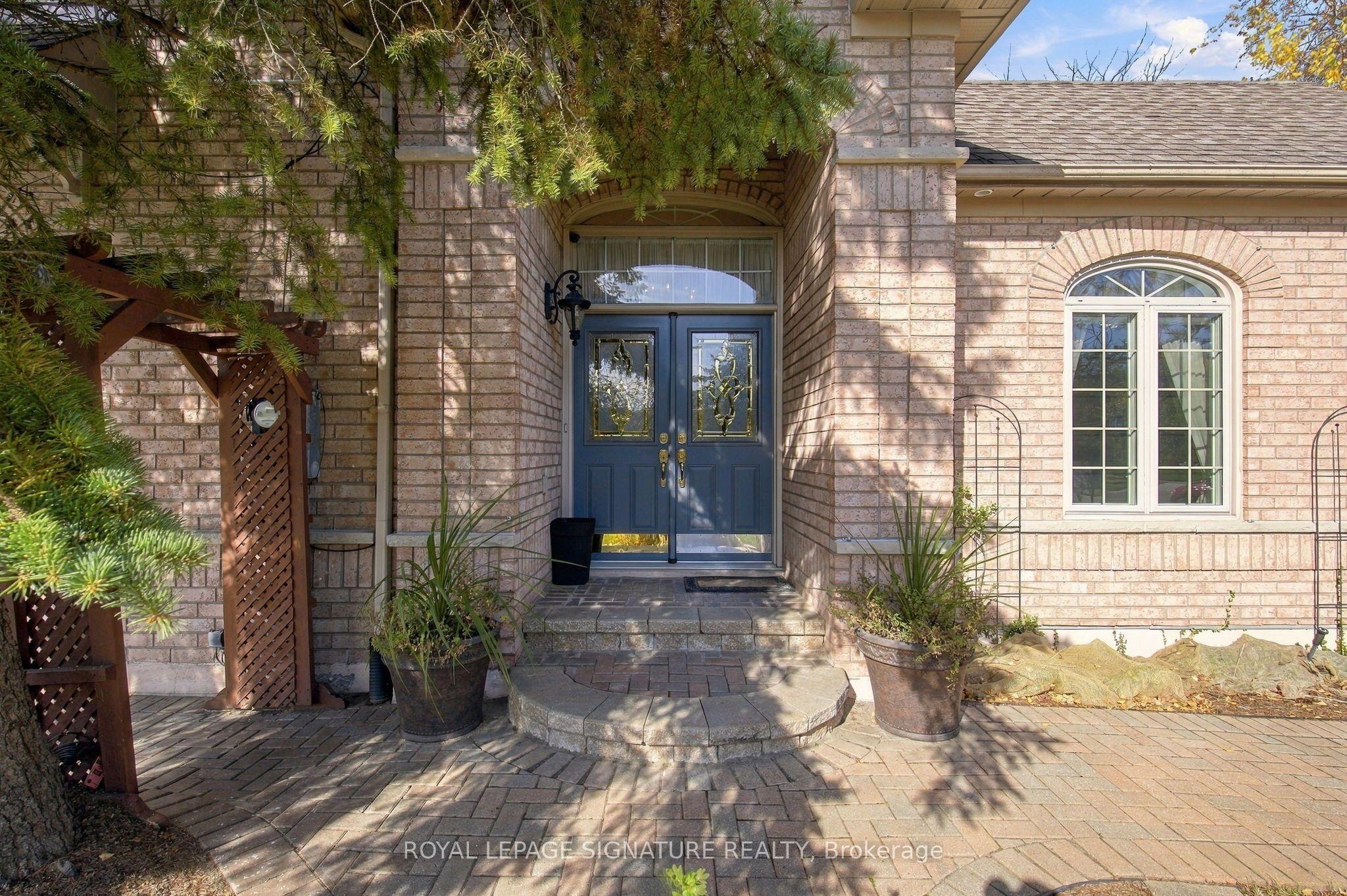 1604 Valley Ridge Crescent, Pickering, ON L1V 6S2