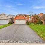 2275 Chapman Court, Pickering, ON L1X 2G1