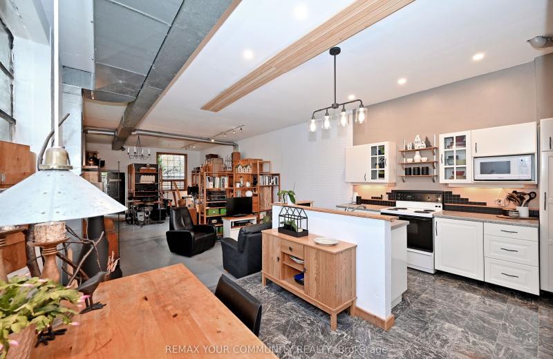 20 Lucy Avenue, Toronto, ON M1L 1A3