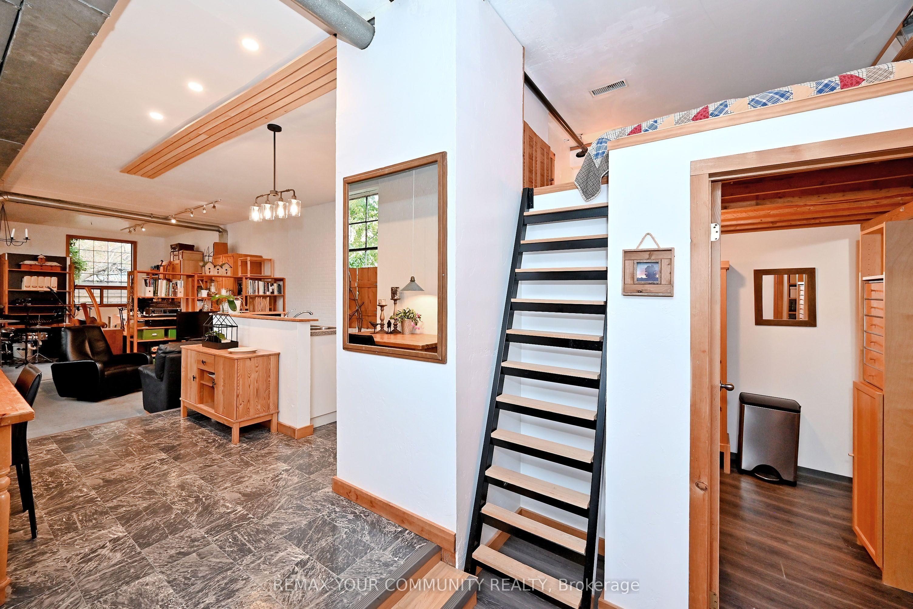 20 Lucy Avenue, Toronto, ON M1L 1A3
