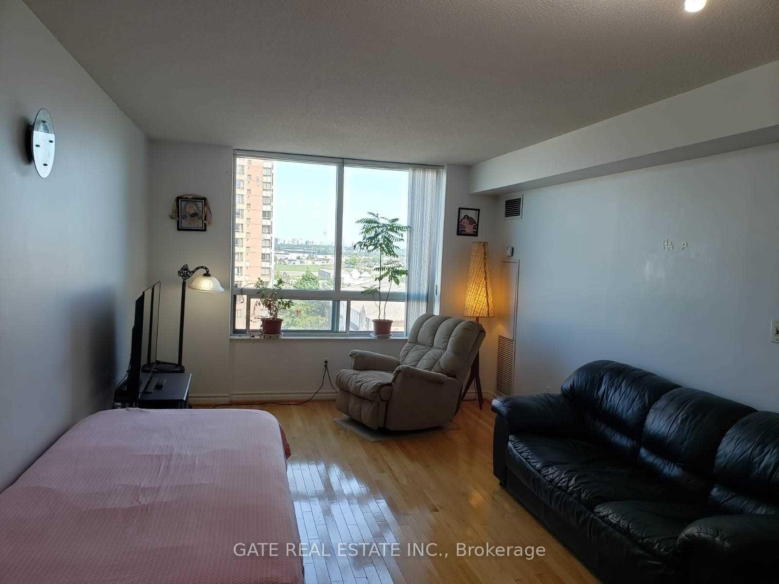 123 Omni Drive 871, Toronto, ON M1P 5A8