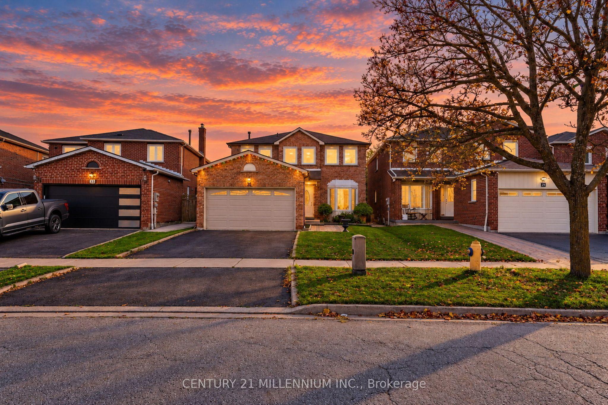 31 Durness Avenue, Toronto, ON M1B 4W4