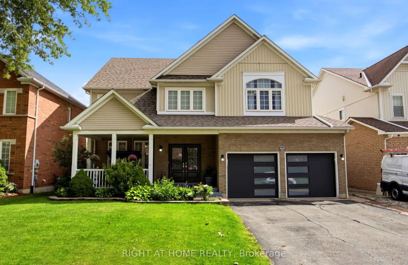 1427 Aldergrove Court, Oshawa, ON L1K 2Y4