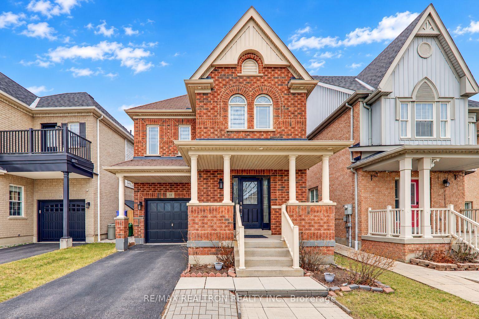 11 Middlecote Drive, Ajax, ON L1T 0A4