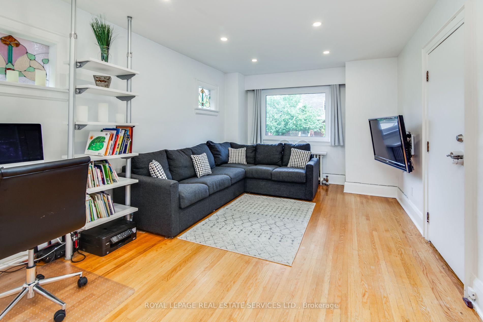 23 Kings Park Boulevard, Toronto, ON M4J 2B7