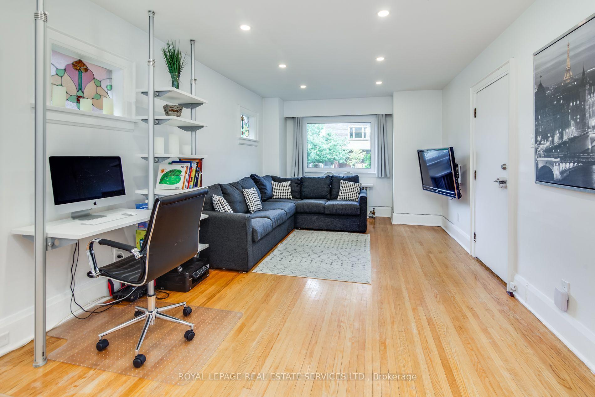 23 Kings Park Boulevard, Toronto, ON M4J 2B7
