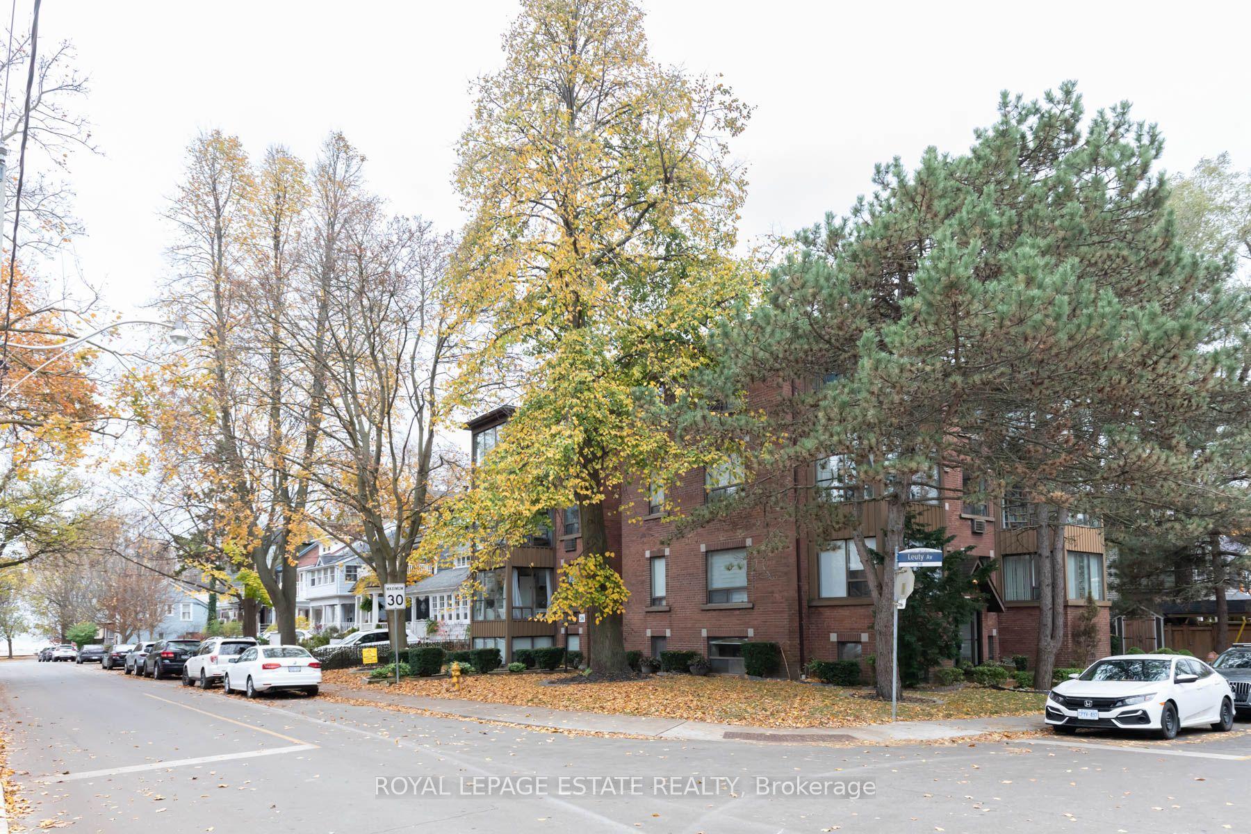 15 Violet Avenue 6, Toronto, ON M4E 1A9