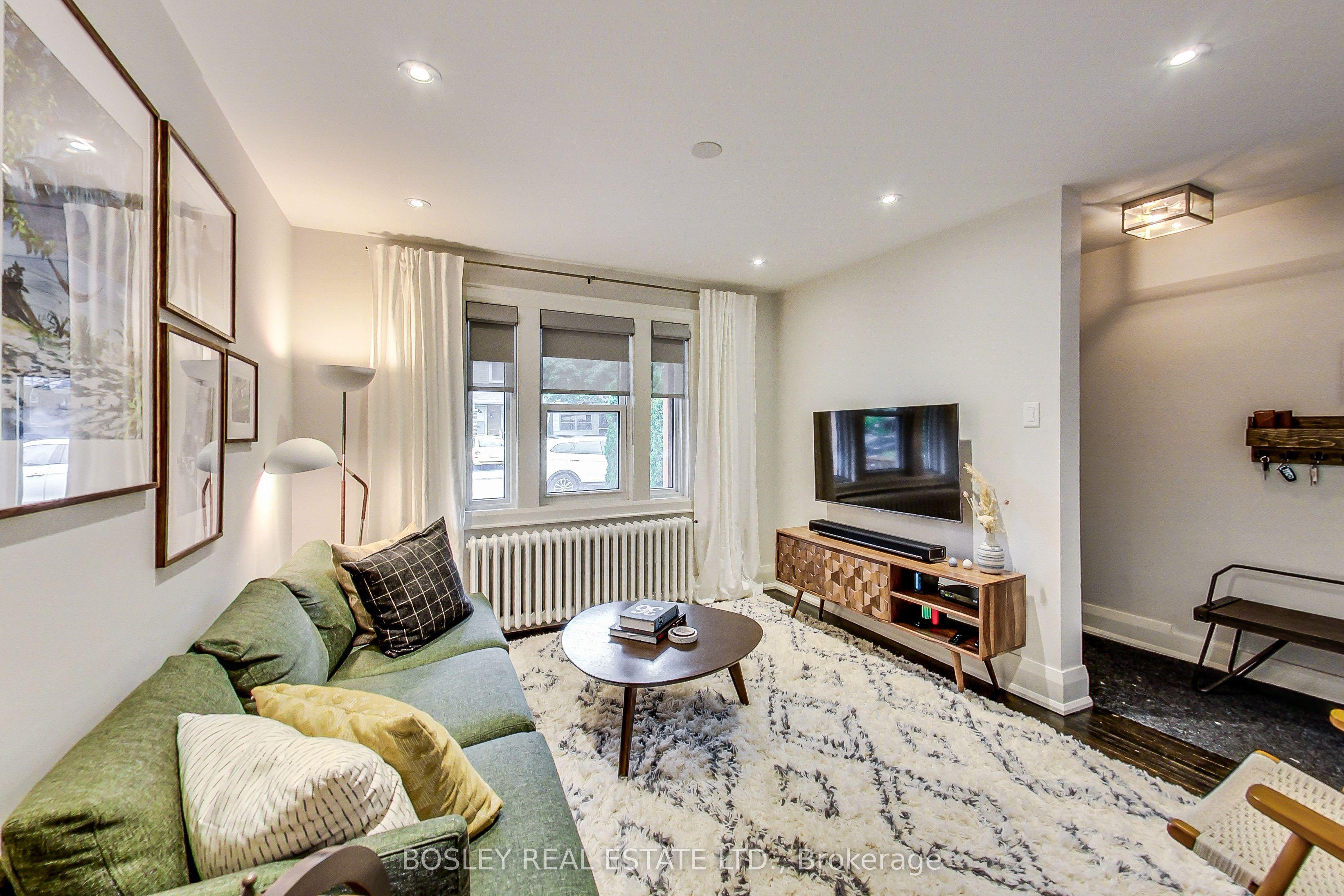 55 Billings Avenue, Toronto, ON M4L 2S3