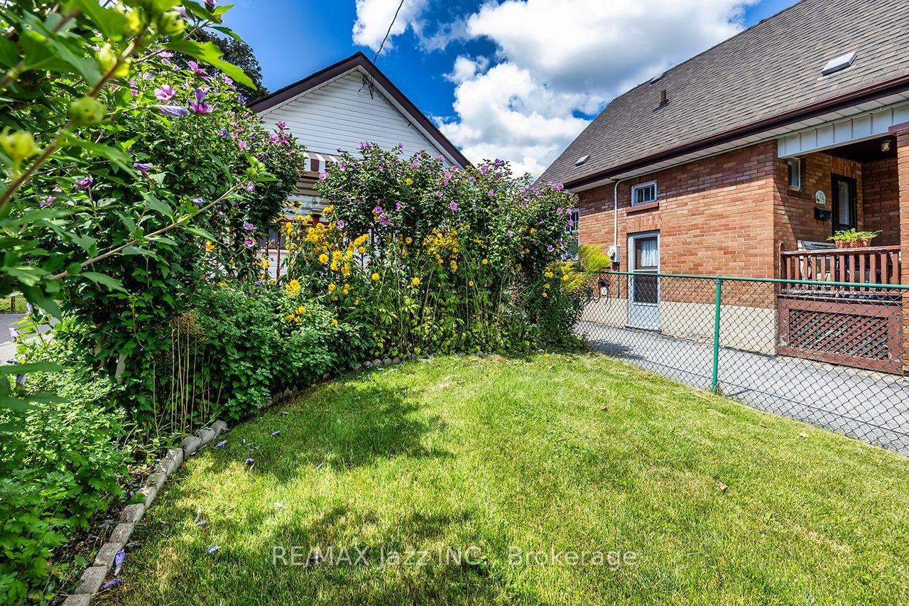 150 Verdun Road, Oshawa, ON L1H 5S8