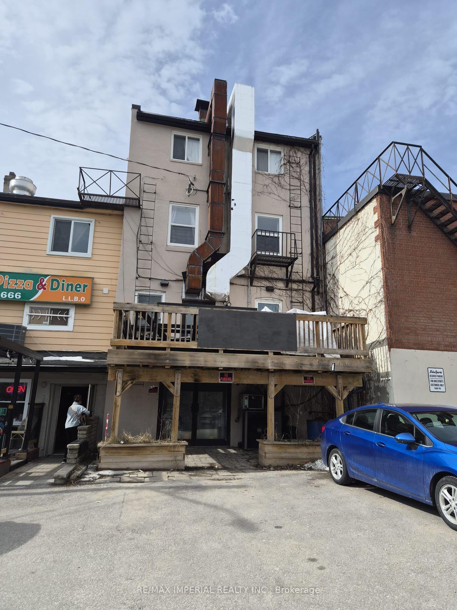 235 Main Street S, Newmarket, ON L3Y 3Z4