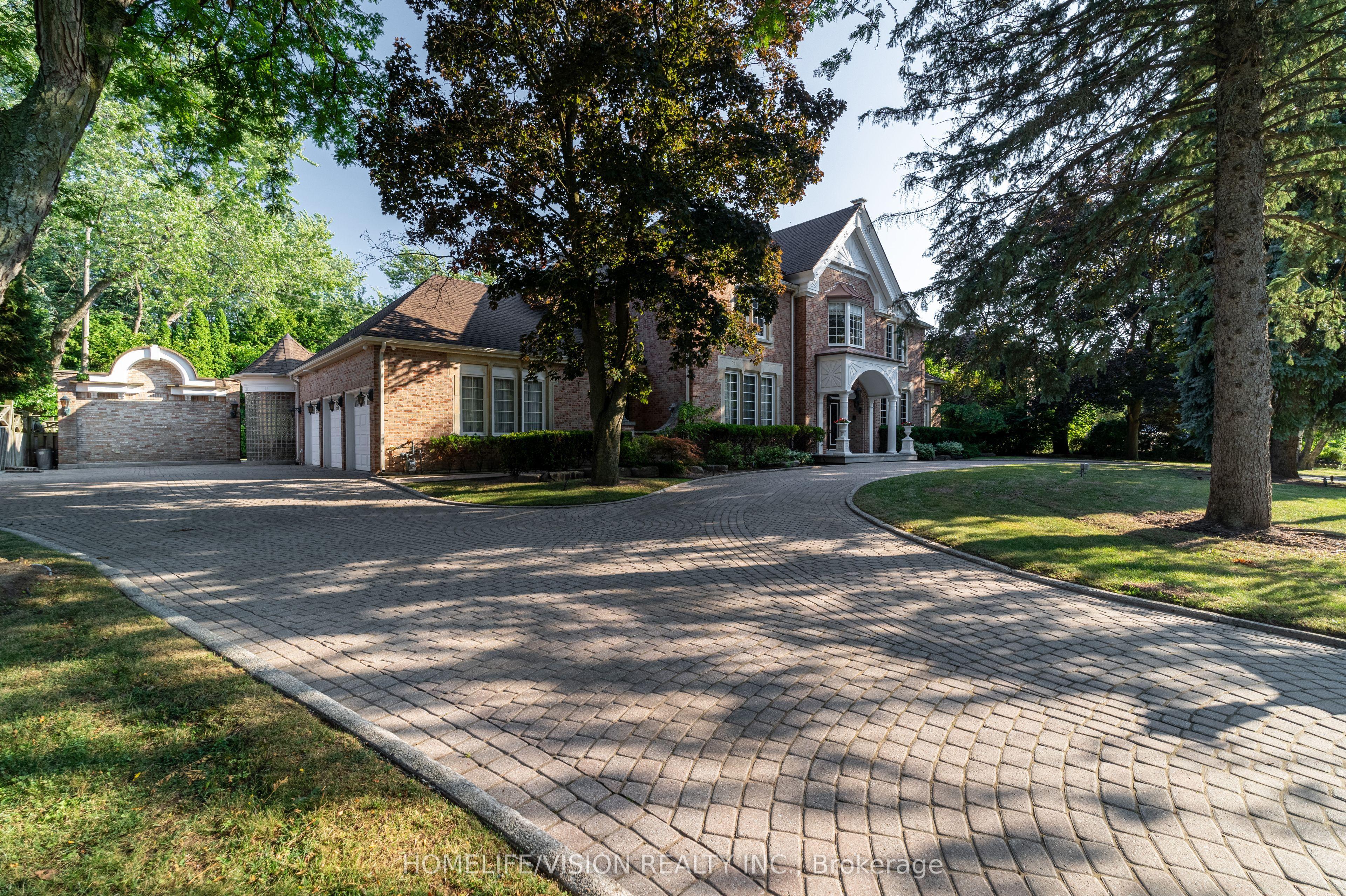 15 Daffodil Avenue, Markham, ON L3T 1N2