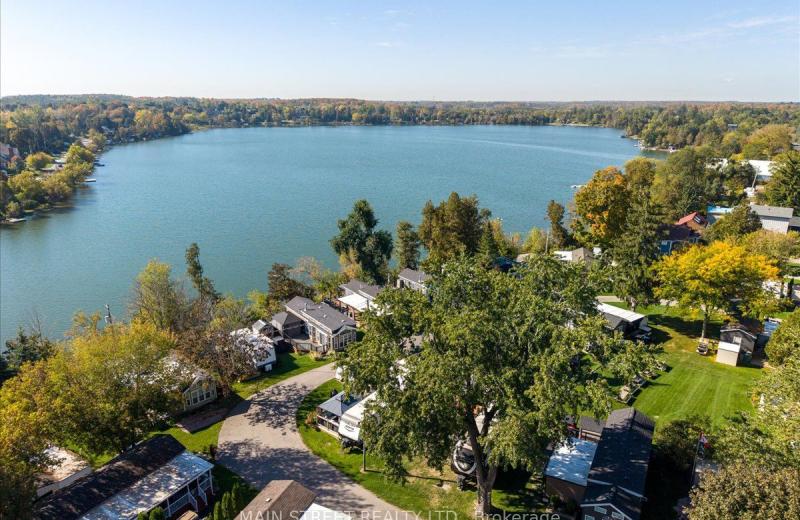 15 Hawaiian Circle, Whitchurch-Stouffville, ON L0G 1E0