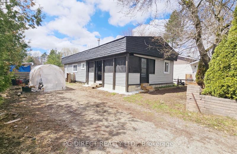 2 Shamrock Crescent, Essa, ON L3W 0A5