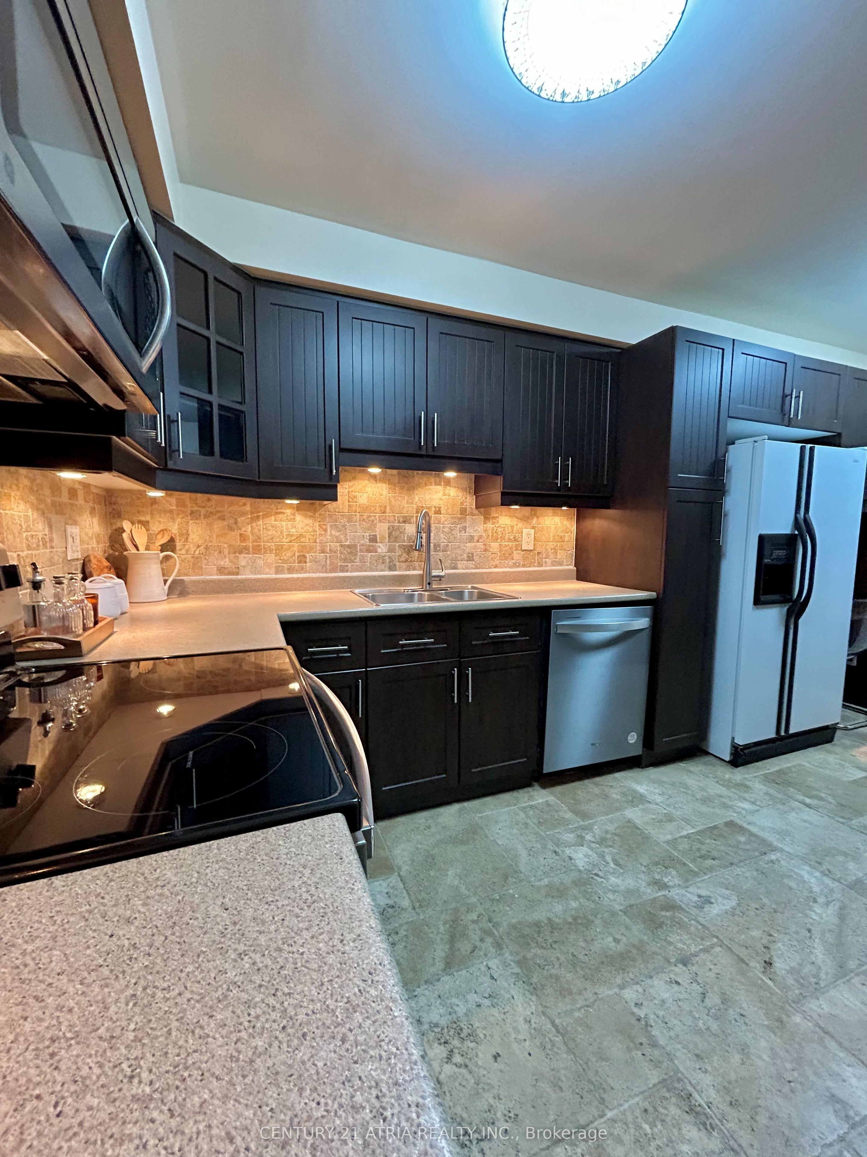 87 Avenue Road, Richmond Hill, ON L4C 9N6