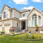 22 Queensborough Court, Richmond Hill, ON L4E 4E4