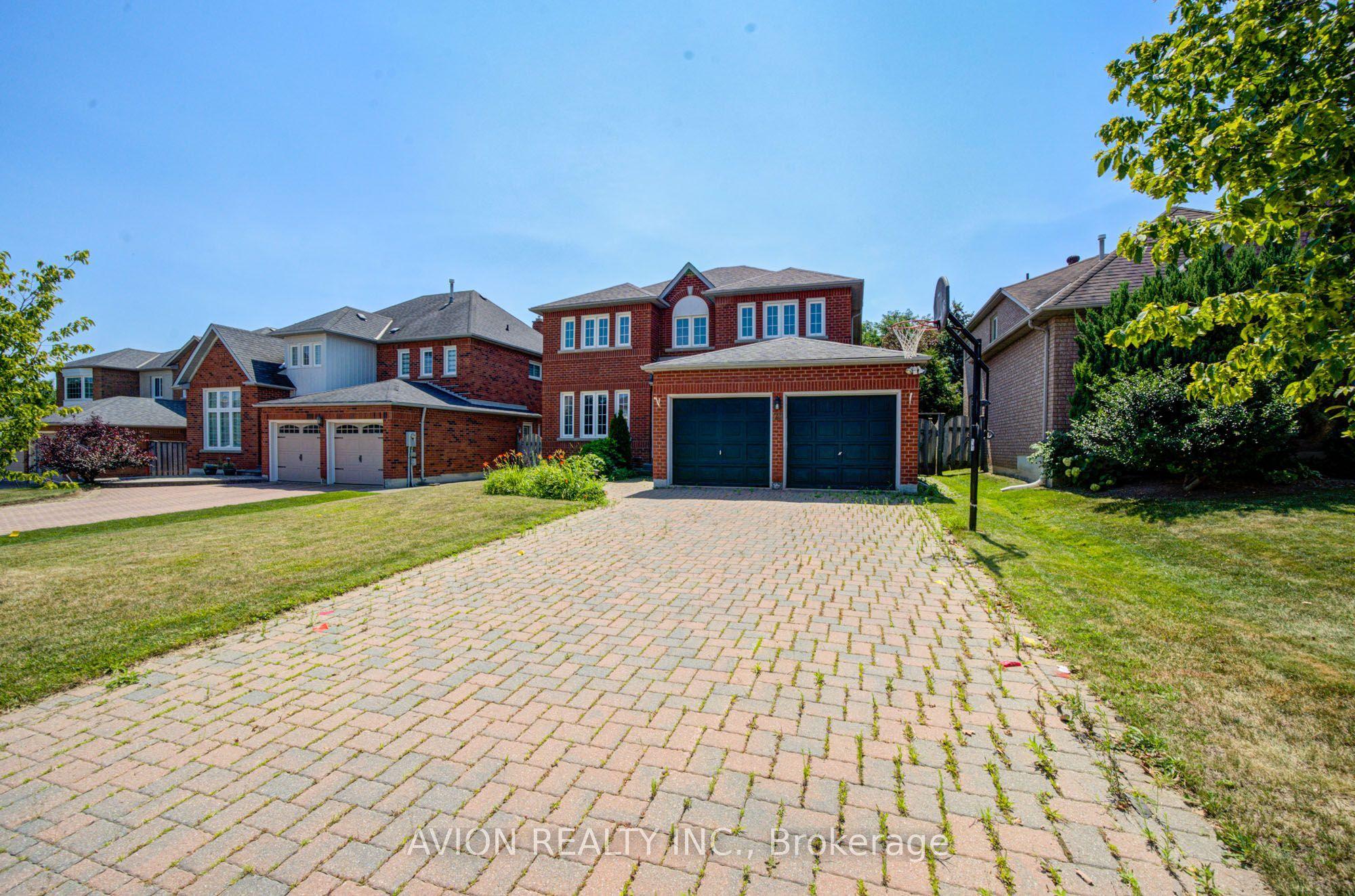 29 Charrington Crescent, Markham, ON L3R 0R2