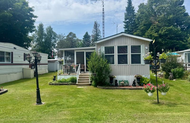 285 Crydermans 313 Side Road, Georgina, ON L0E 1A0